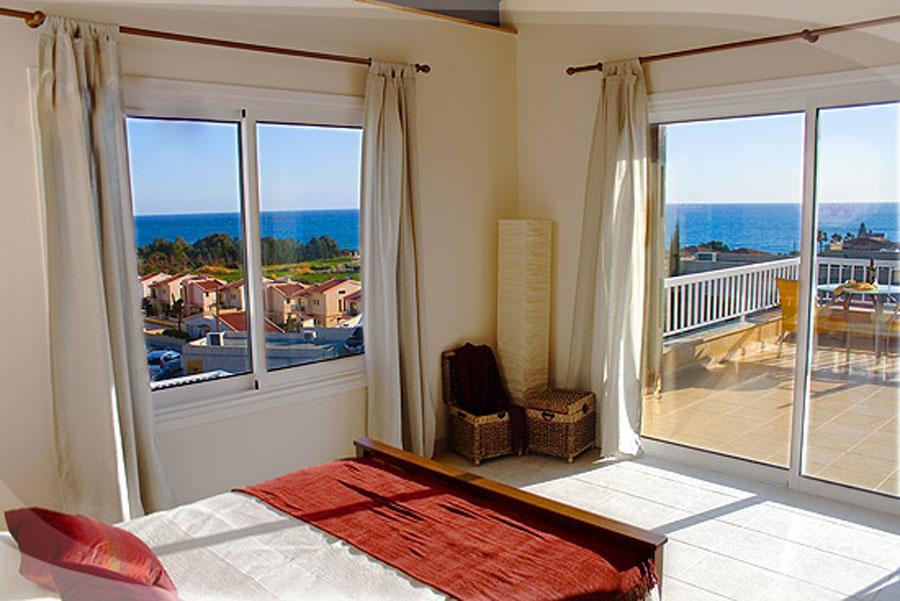 Anastasia Pissouri Room photo
