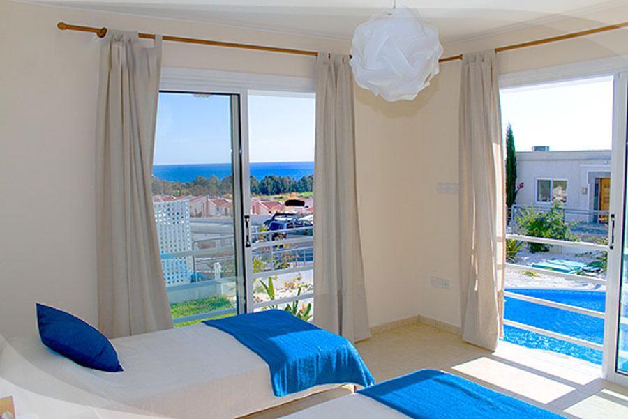 Anastasia Pissouri Room photo